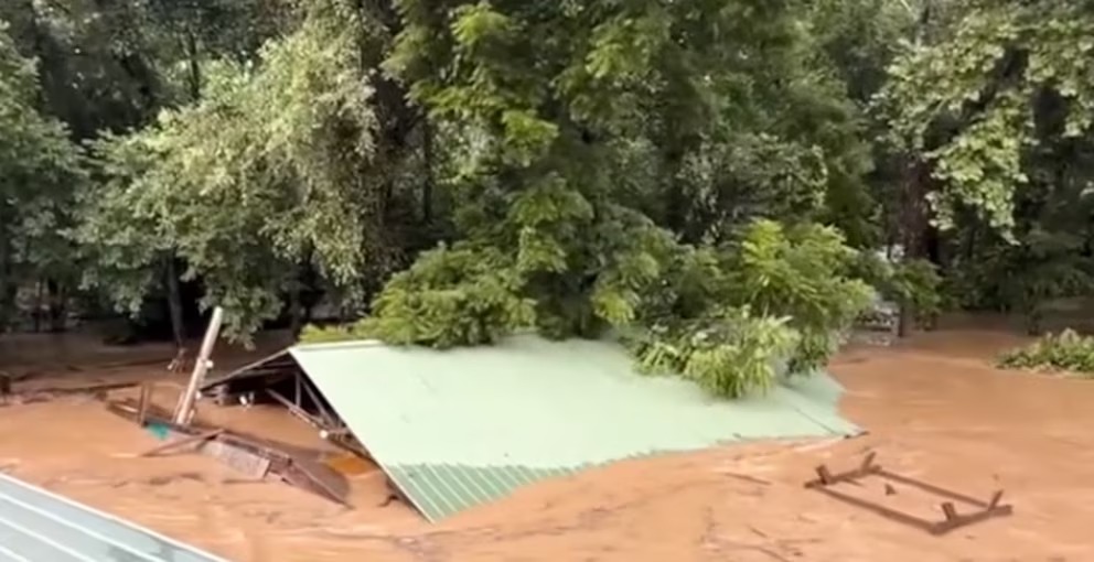 Inundaciones en Texas: una víctima y más de 75 rescatados en operativos de emergencia