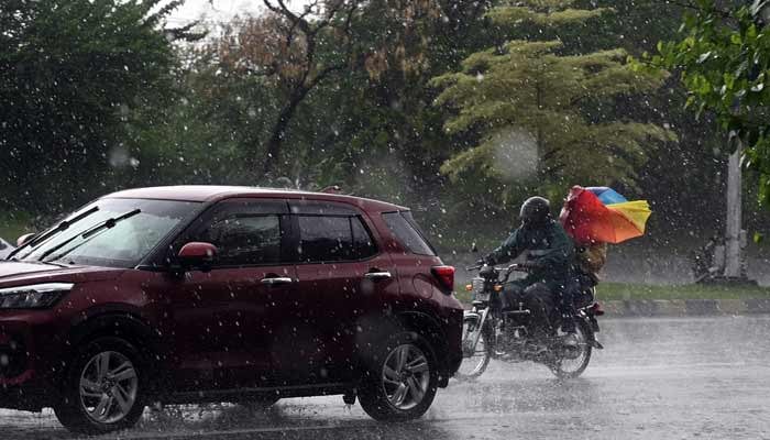 PMD forecasts widespread rain and thundershowers across Pakistan from July 18