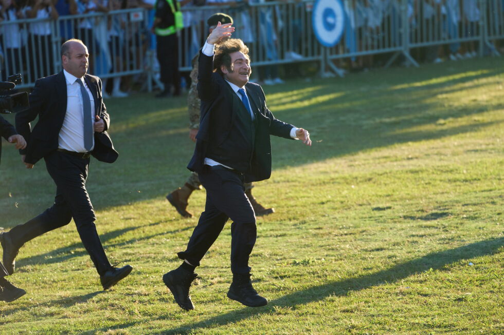 Argentine President Milei Will Watch World Cup Final from Home Due to Superstition