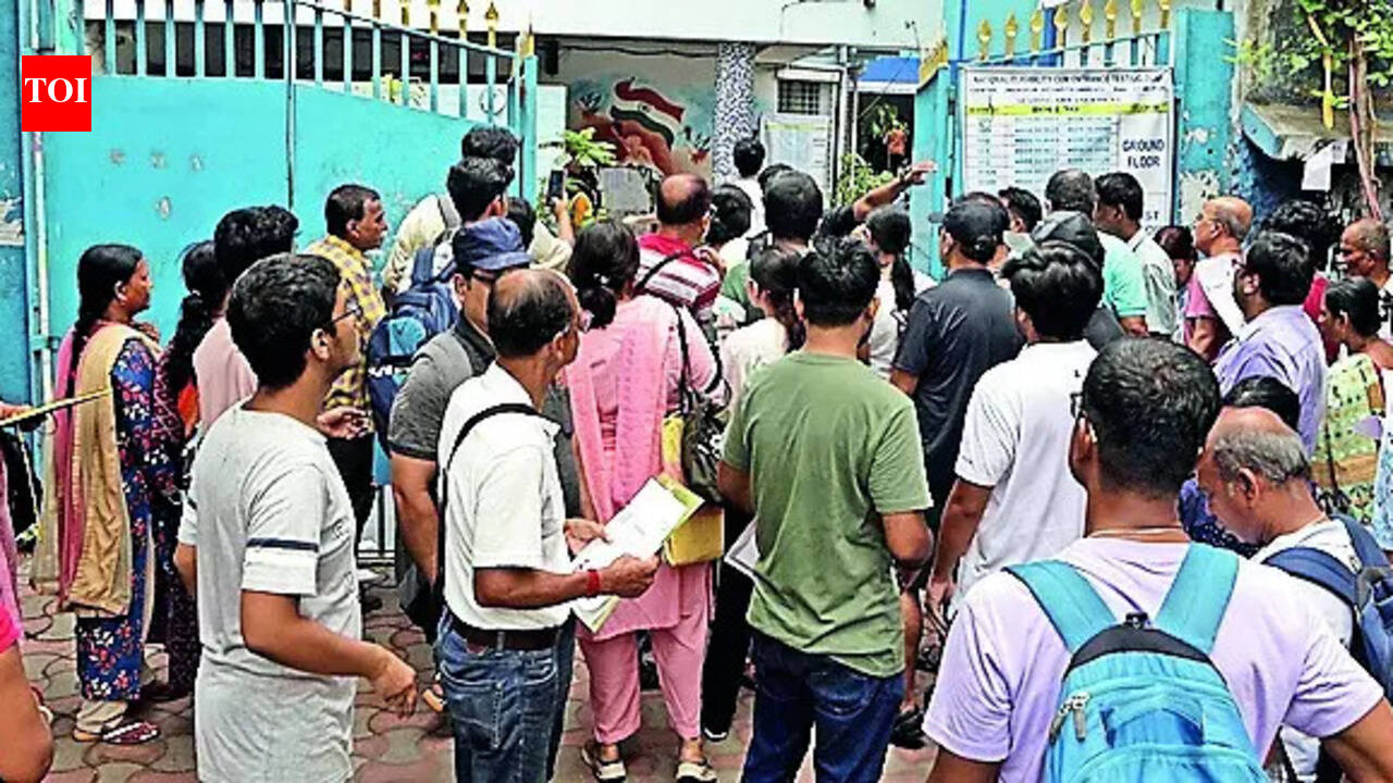 Economic Growth Slows Amid Rising Inflation
