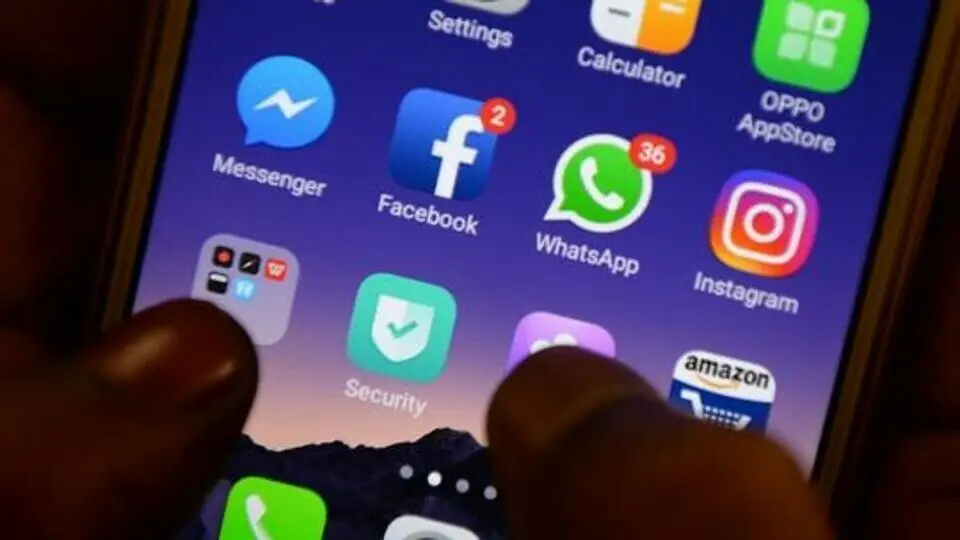 Facebook and Instagram Outages Reported by Users