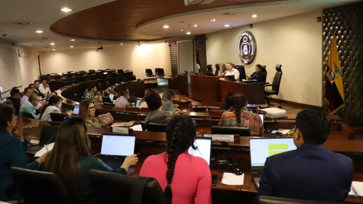 Postponed Elections at Universidad Central del Ecuador Spark Criticisms