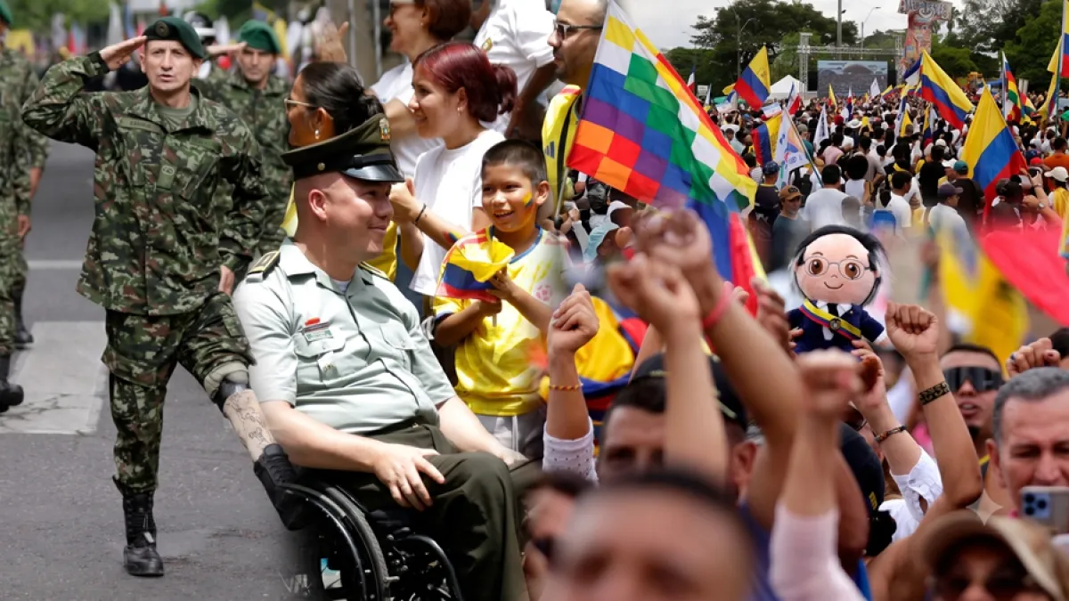 Cali y el Valle del Cauca celebran con acto cívico la independencia, destacando compromiso institucional y seguridad pública