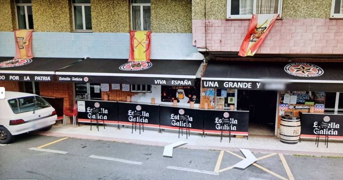 Plataforma vecinal denuncia bar de Arteixo por simbología franquista