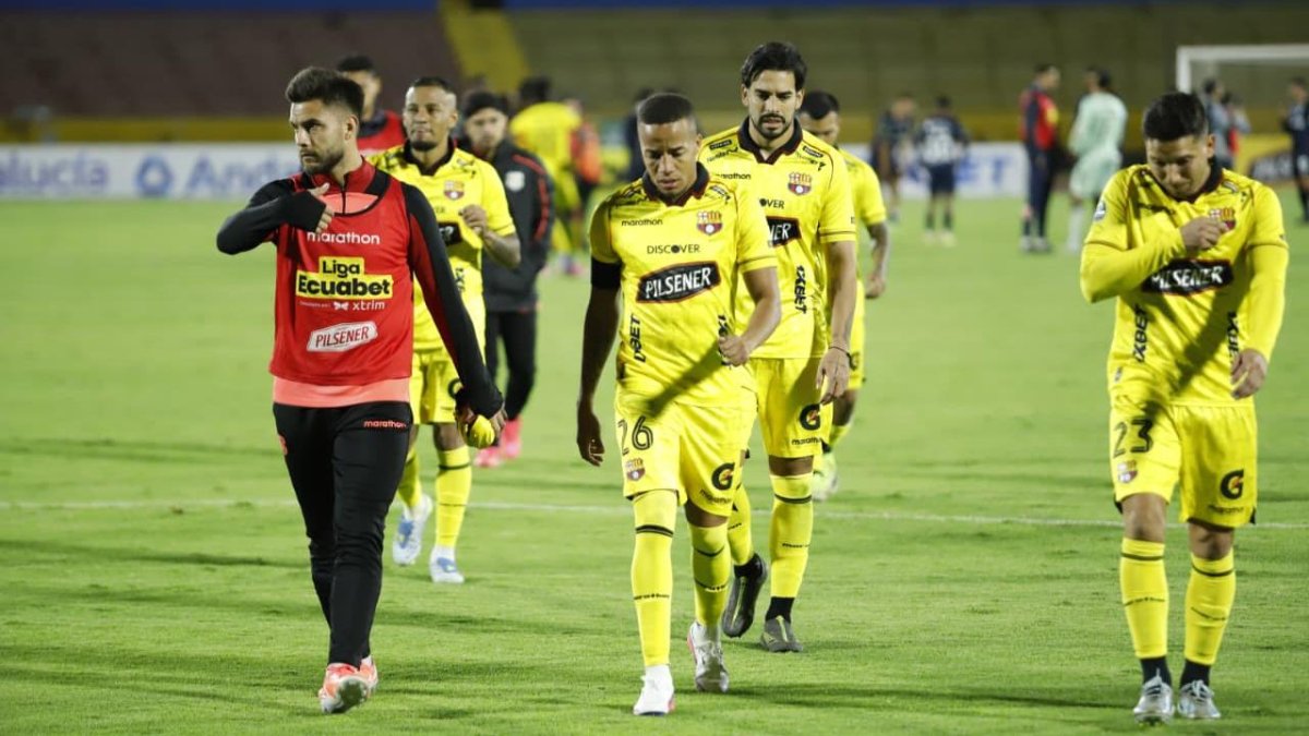 César Farías y el desafío de Barcelona SC en la LigaPro 2026