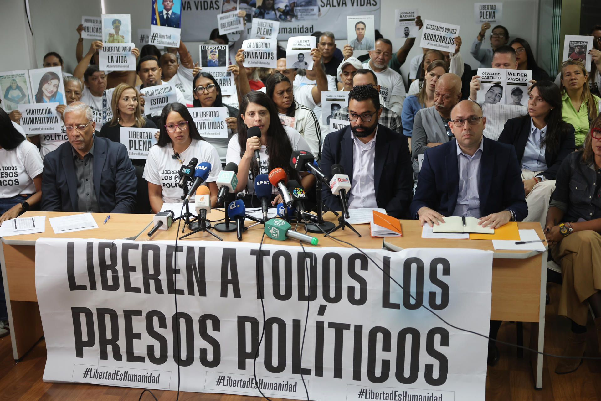 Andreina Baduel denounces delayed state response to protect political prisoners during earthquakes