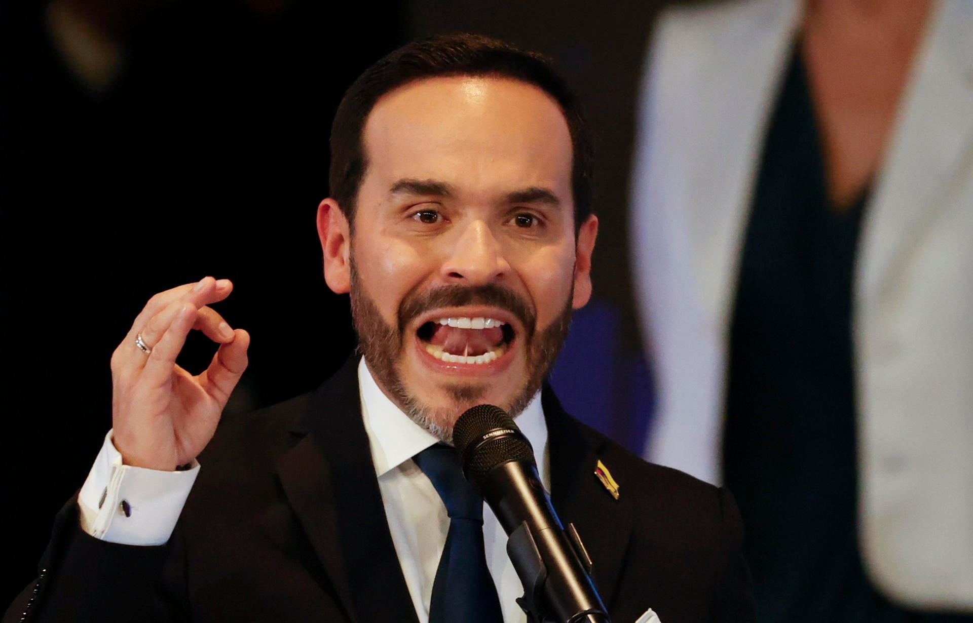 Senado colombiano aprueba celebrar investidura presidencial en Cauca
