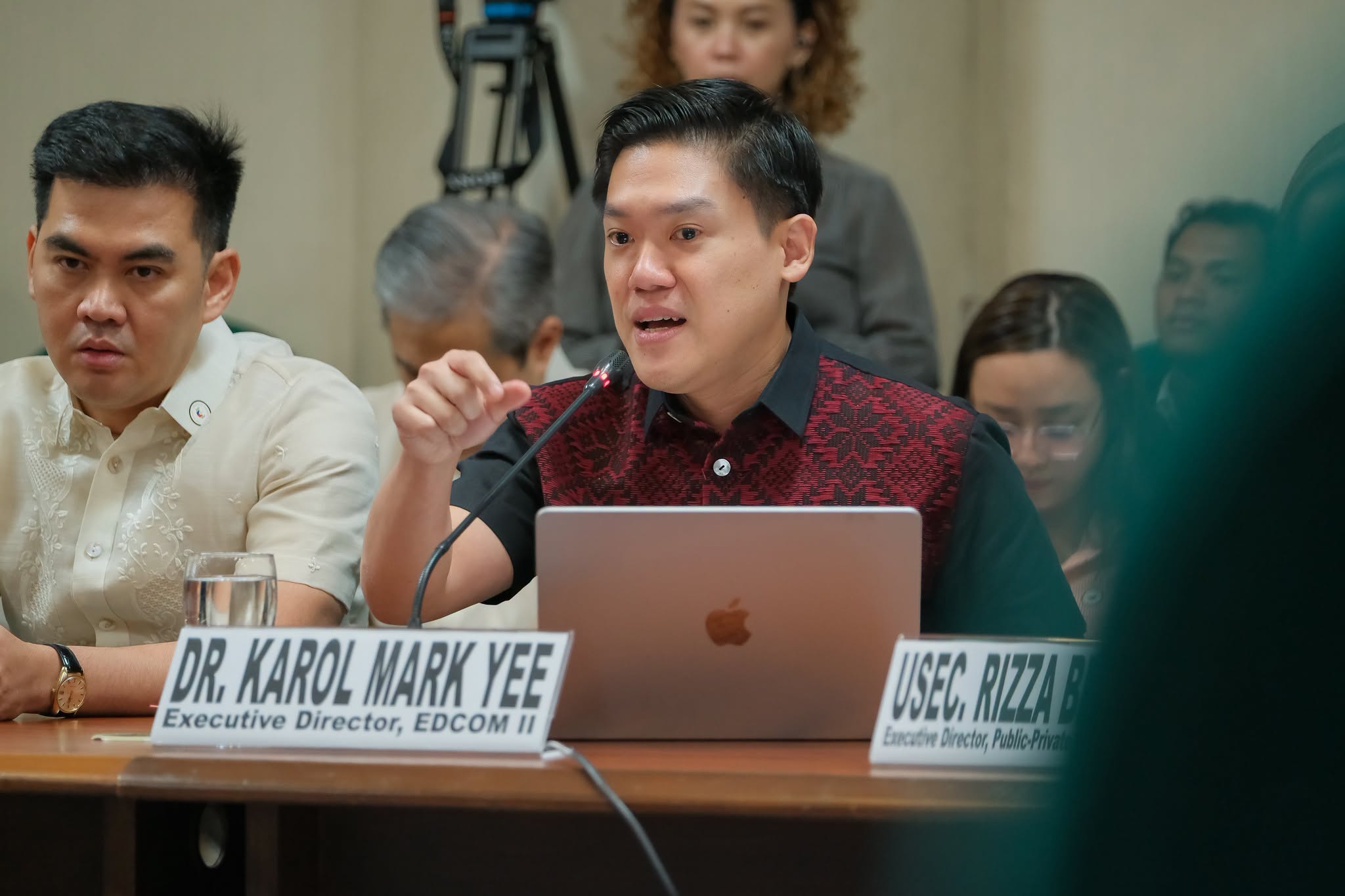 Lack of School Facilities in Housing Projects Exacerbates Classroom Shortage in Philippines