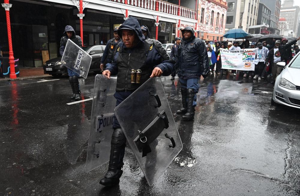Anti-undocumented migrant groups demand stricter immigration enforcement in Cape Town protest