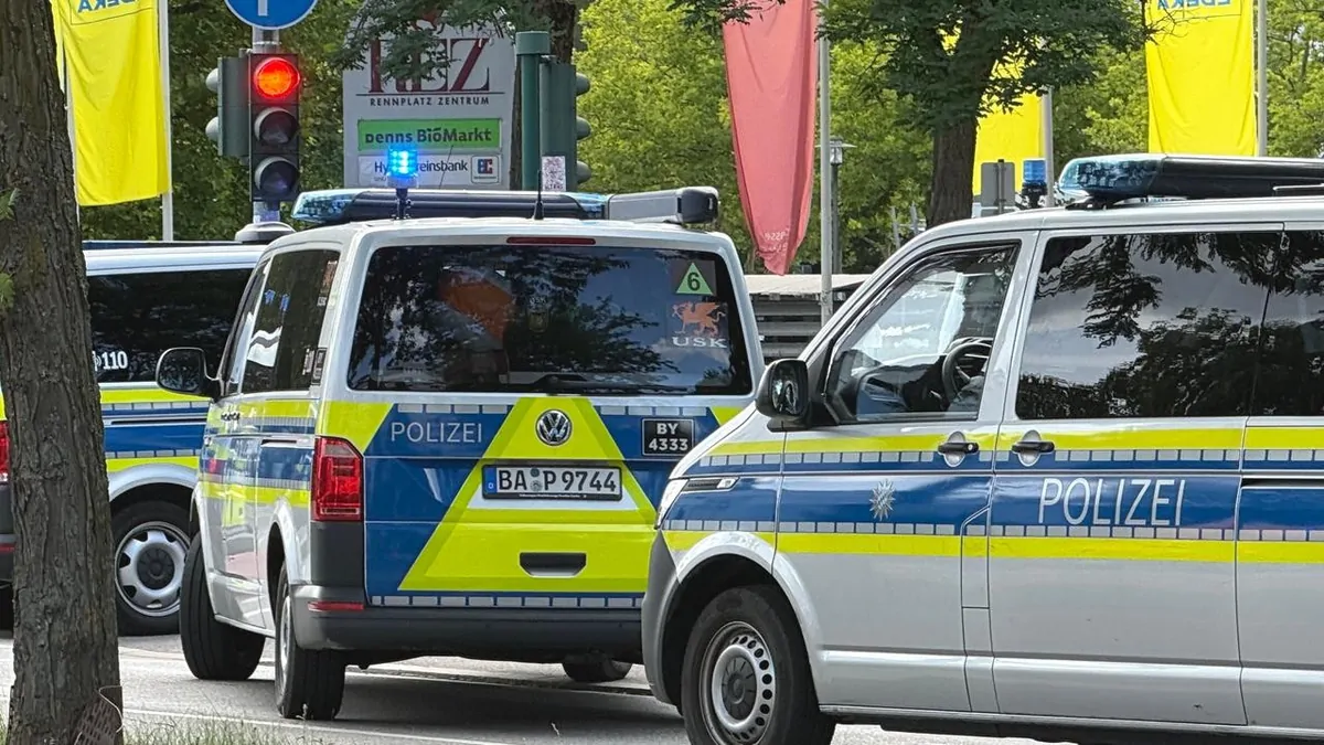 Suspect Detained After Fatal Bank Stabbing in Regensburg