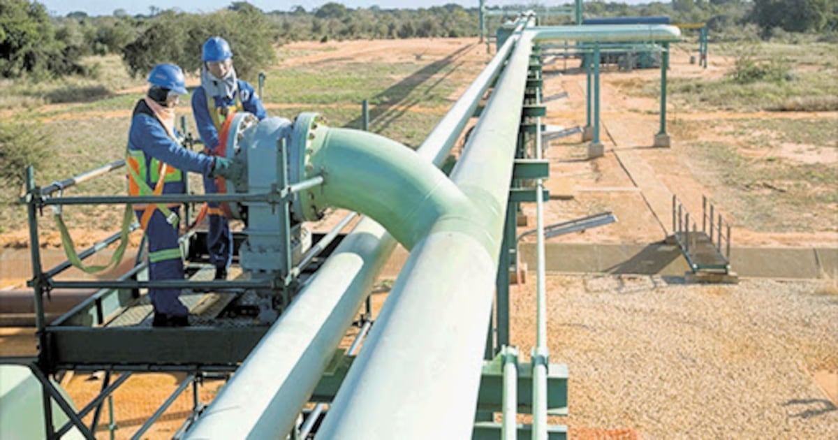 South Africa Faces Economic Risks from Declining Mozambique Gas Supplies