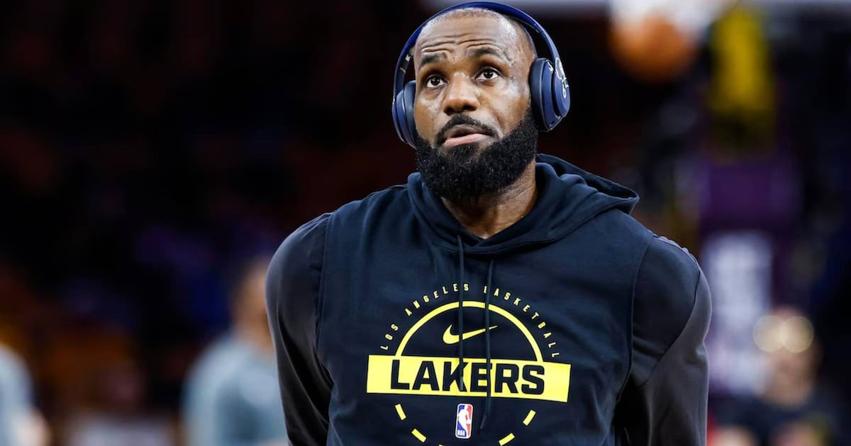 LeBron James firma con los Philadelphia 76ers tras confirmar su continuidad en la NBA