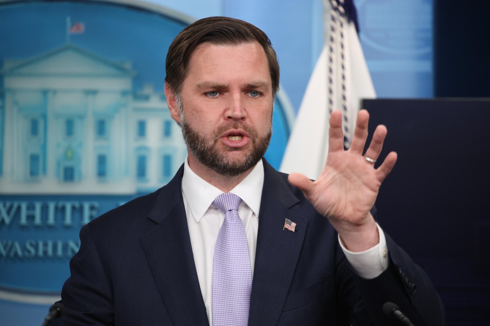 Agente del Servicio Secreto suspendido por filtraciones sobre JD Vance