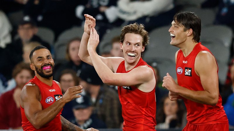 Carlton secures top 10 spot with thrilling AFL victory