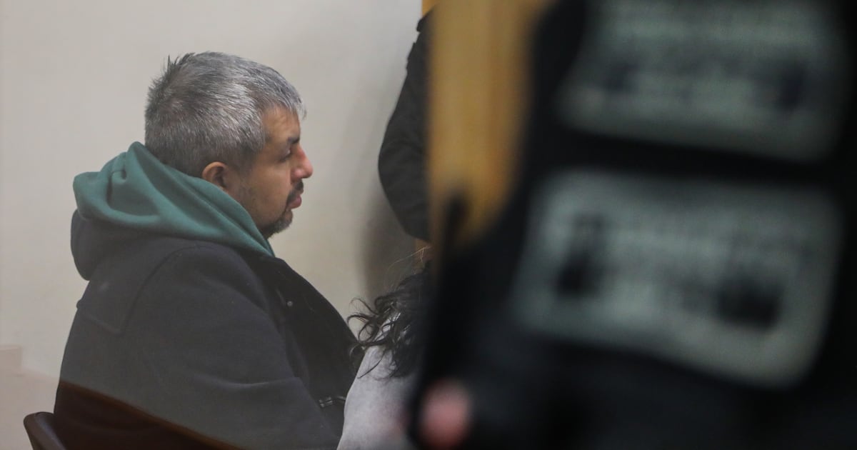Exseremi de Salud de Magallanes sigue detenido por investigación de presunto delito sexual