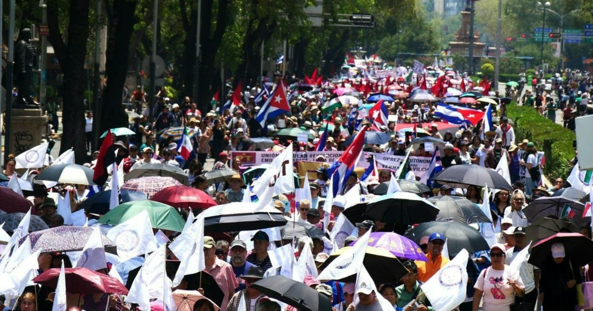 Cubanos denuncian crisis humanitaria y descontento con marcha pro-regimen en México