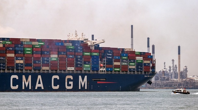 Singapore Adjusts Monetary Policy Amid Inflation Fears and Middle East Tensions