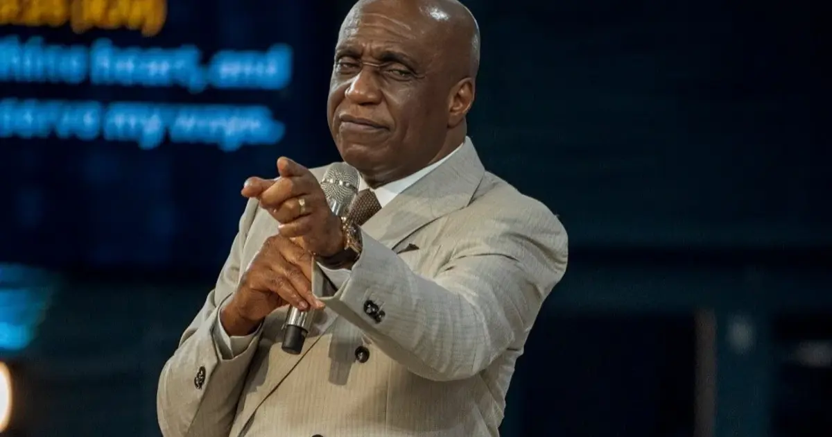 Pastor Ibiyeomie criticise proposed FRSC bill wey ban preaching inside commercial buses