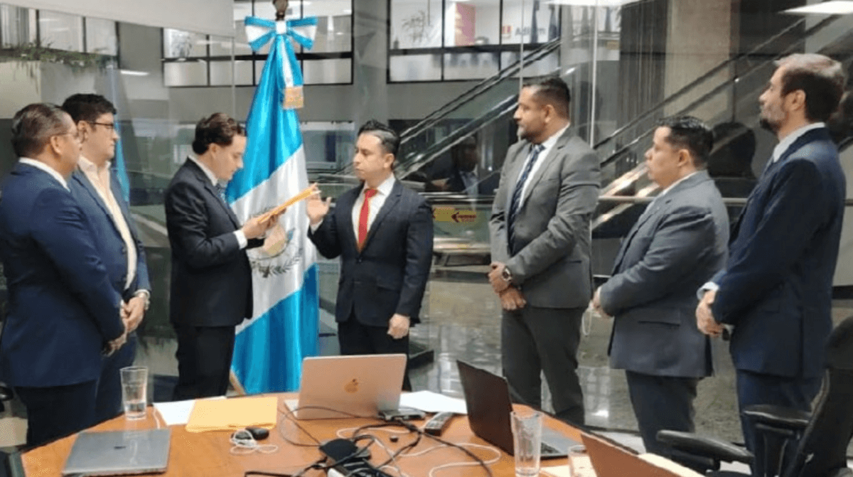Superintendencia de Competencia nomina representante interino y acepta renuncia de Castillo