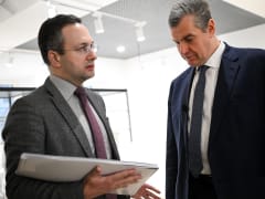 В свой день рождения Леонид Слуцкий проверил ремонт музея Жириновского в Москве