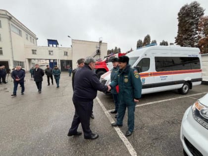 На вооружение региональных подразделений МЧС России поступили семь единиц новой техники