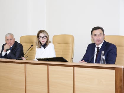 В КБР прошло внеочередное заседание законодательного органа