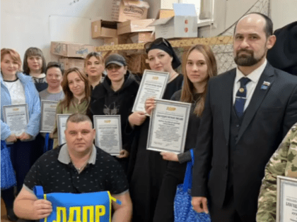 Партийцы КБРО ЛДПР поздравили женский коллектив 
