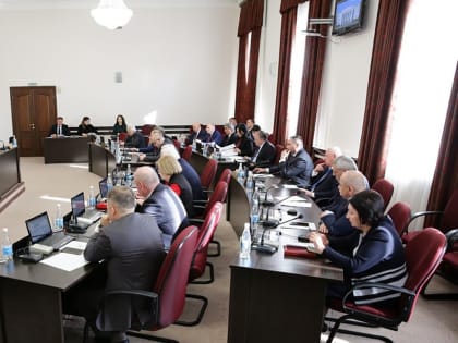 Первое заседание президиума Парламента КБР в 2025 году