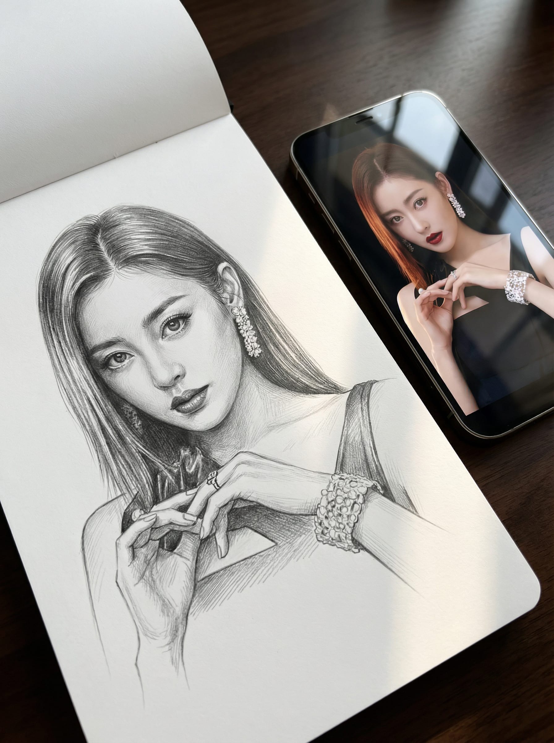 超写实素描：画中画