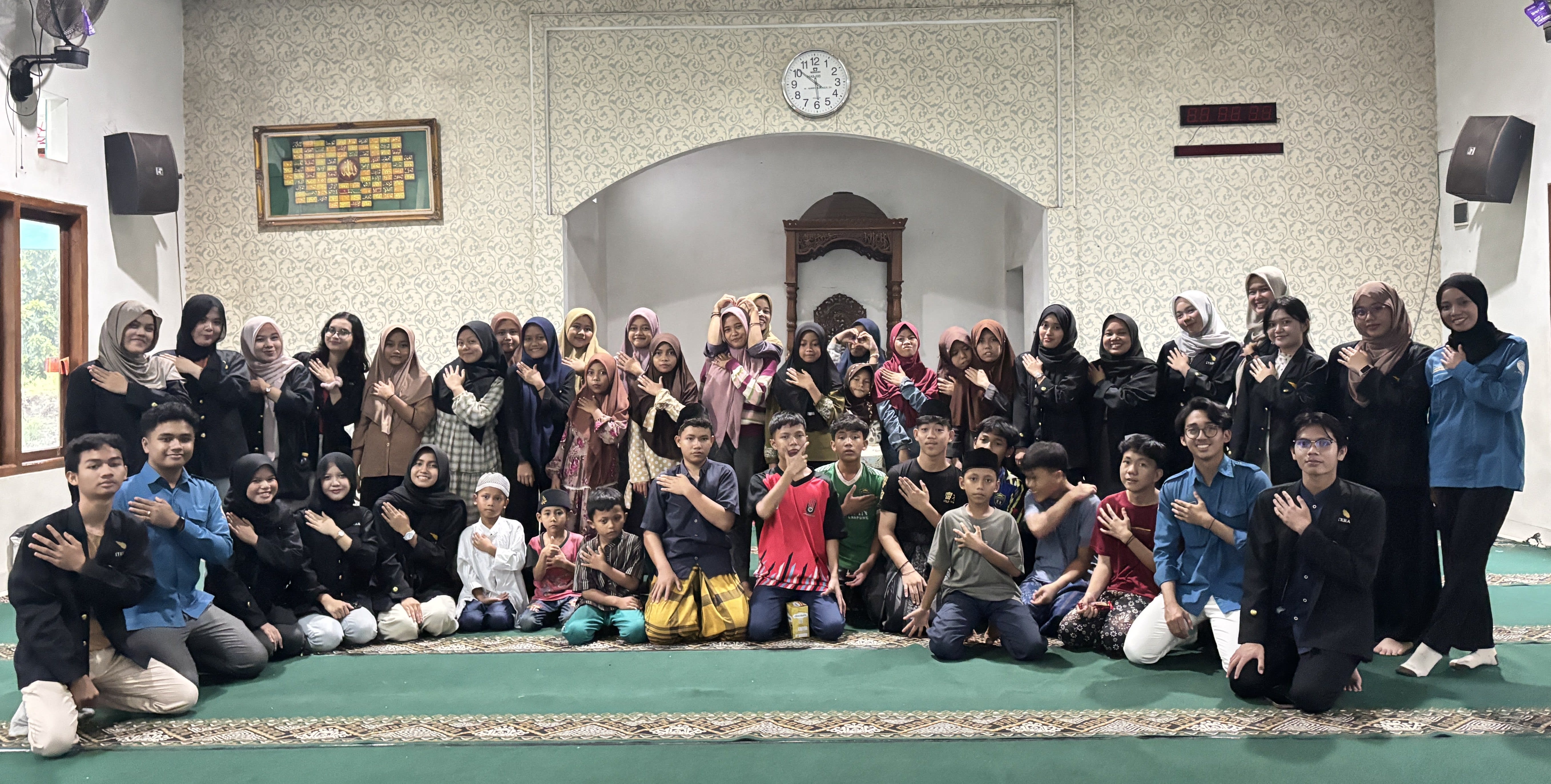KASMARAN (Kasih dan Semangat Ramadhan): Momen Kebersamaan dan Keceriaan Bersama Anak Panti Asuhan Qoroba Mulya & Panti Asuhan An-Nawawi serta Berbagi Takjil dan Pemberian Sembako