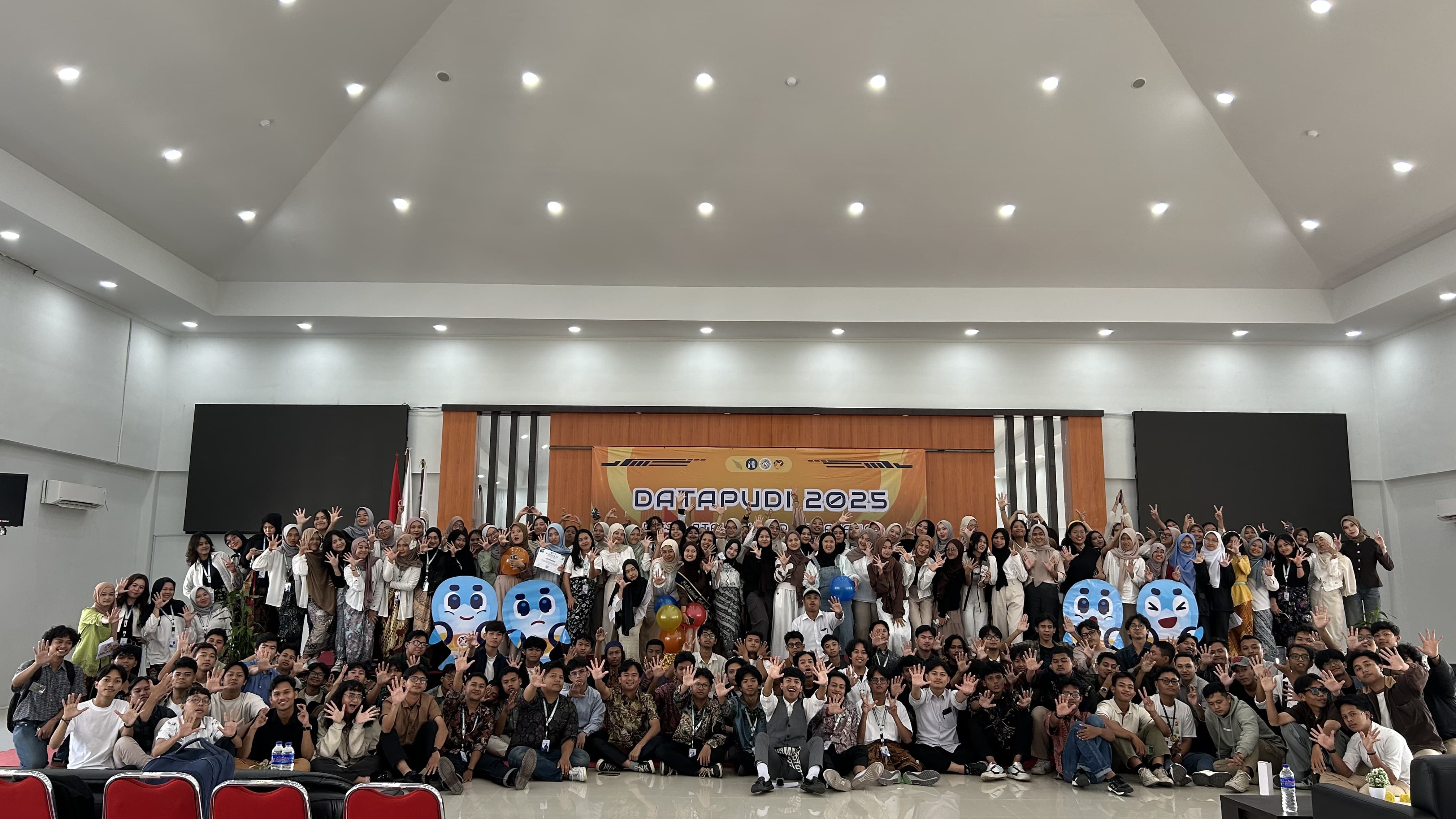 DATAPUDI : Dies Natalis Himpunan x Program Studi Sains Data