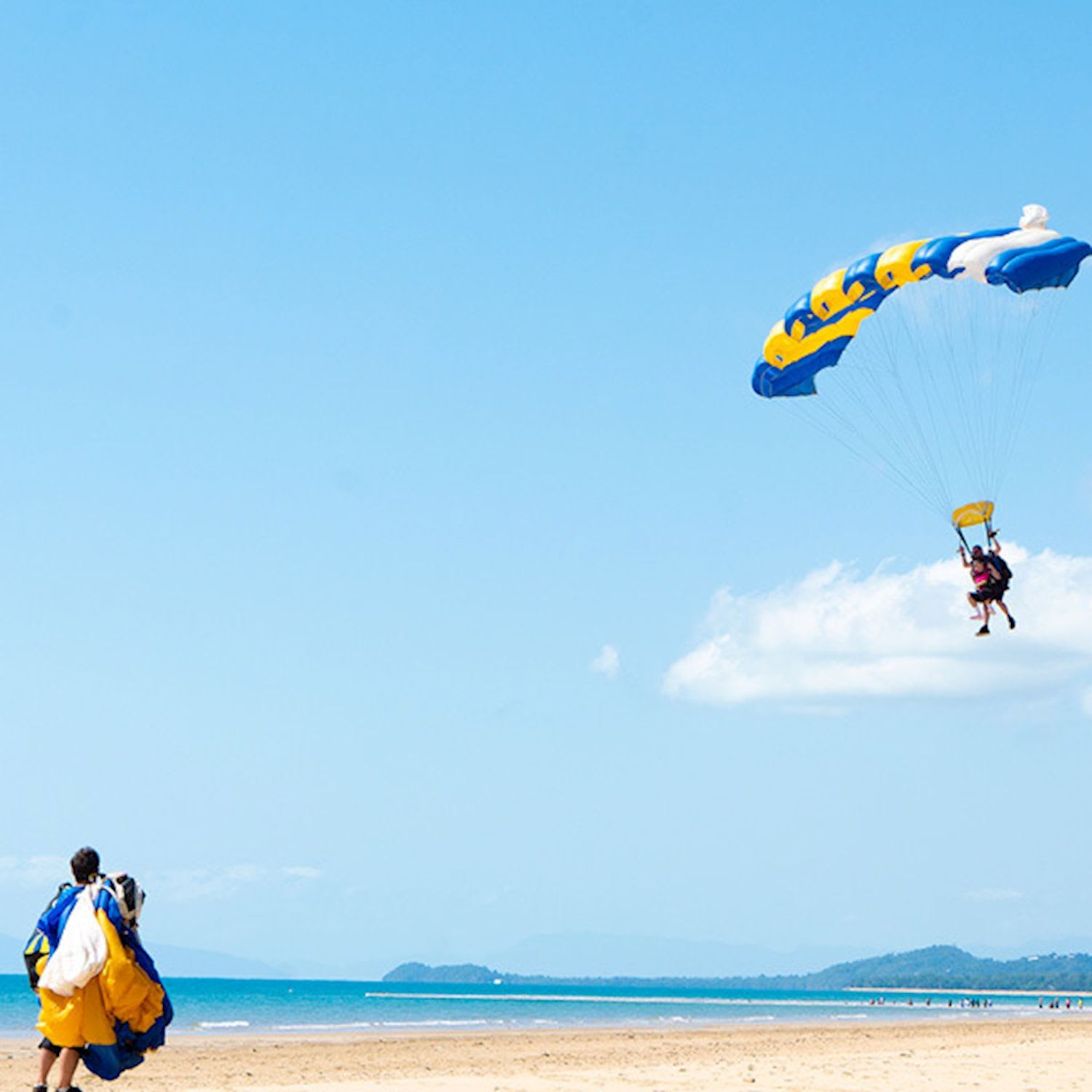 Mission Beach Tandem 15,000ft Skydive (Self Drive) - Image 2