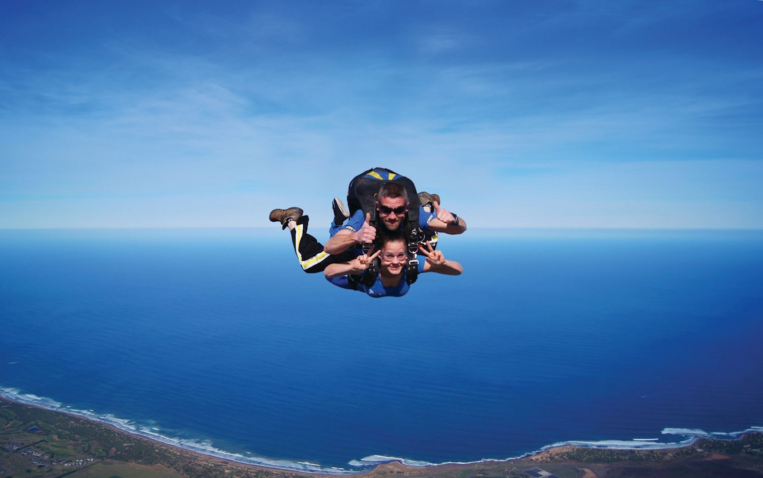 Great Ocean Road 15,000ft Tandem Skydive + Transfer - Image 2
