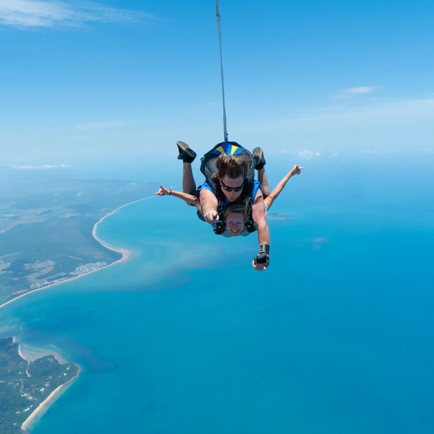 Mission Beach Tandem 15,000ft Skydive with Mission Beach Transfers - Image 2