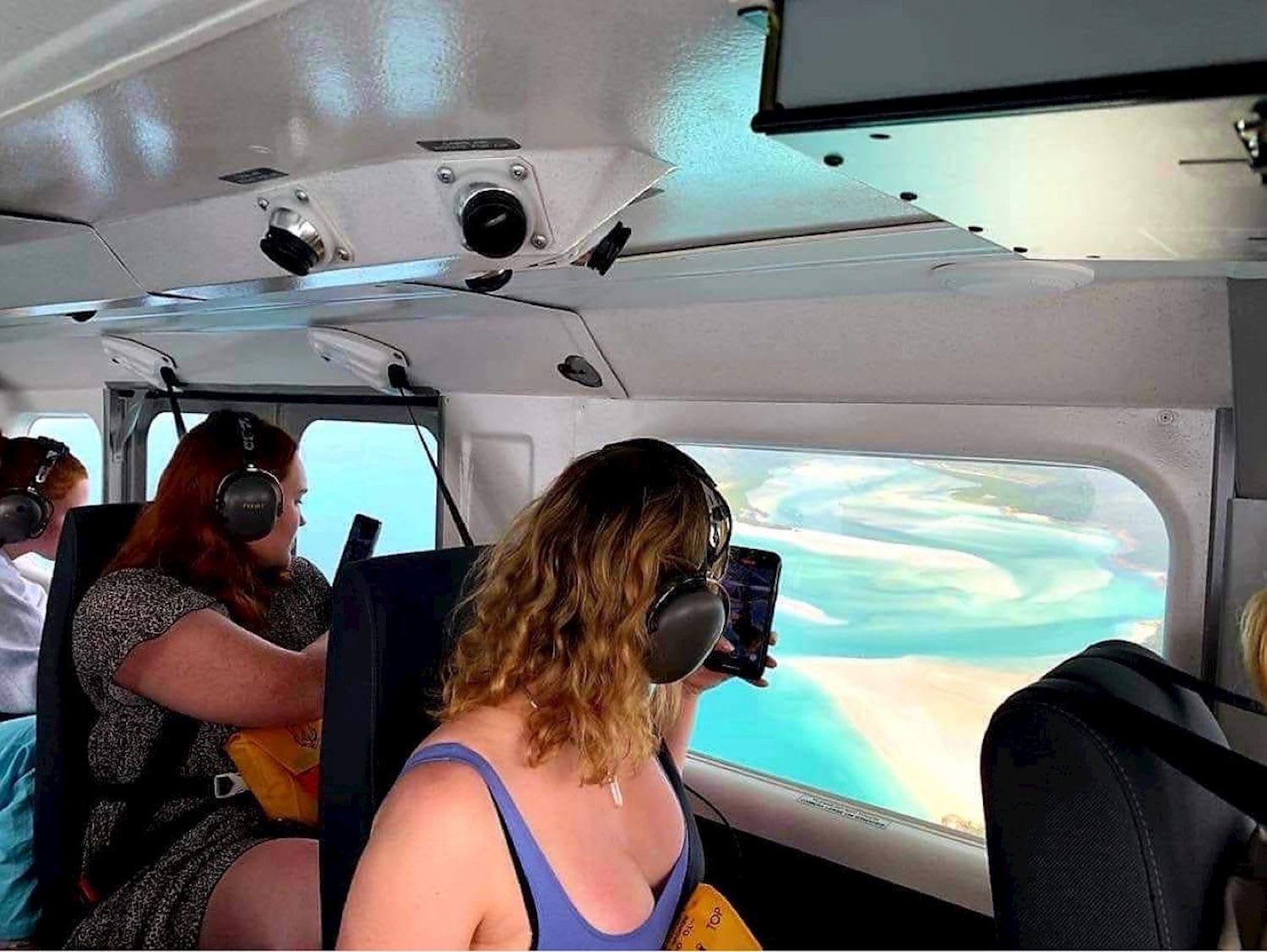  Ocean Rafting Private Charter : 60 Min Scenic Flight - Whitehaven Beach, Hill Inlet, GBR and Heart Reef - Image 3