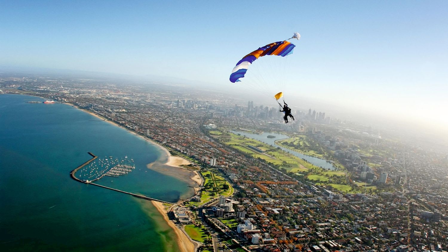 Melbourne St Kilda 15,000ft Tandem Skydive (Self Drive)