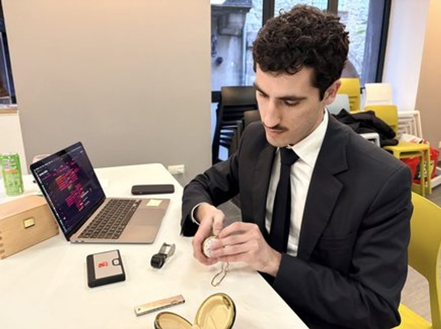 Des trésors insoupçonnés exhumés des greniers aveyronnais - La Revue du Luxe