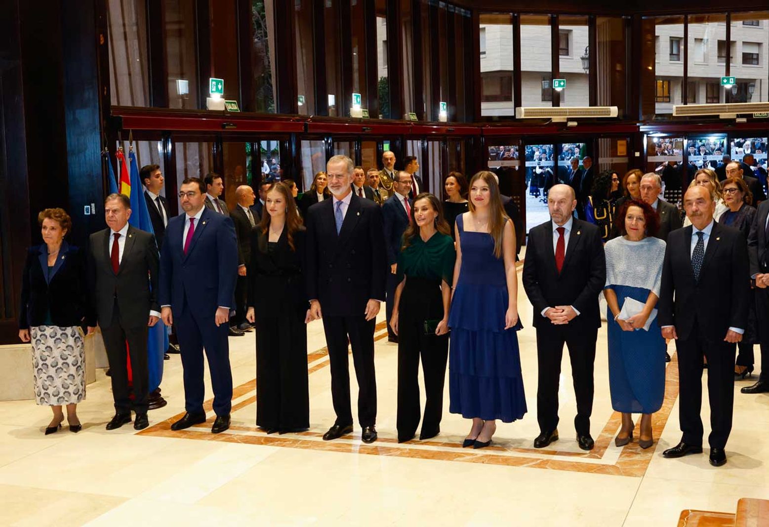 Un bain de foule chaleureux avec les Asturiens - La Revue du Luxe