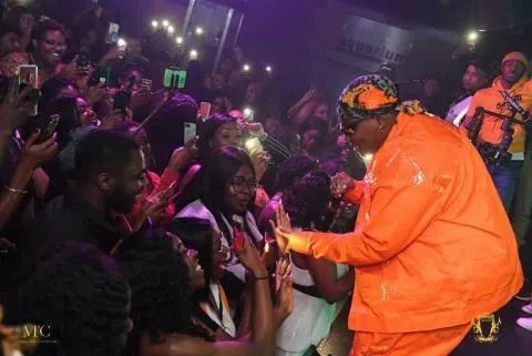 Gunshots Disrupt Nigerian Musician, Teni’s Concert In Rivers State