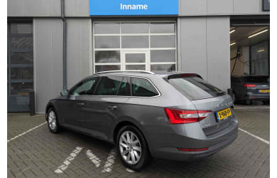 Škoda Superb Combi leasen - DirectLease