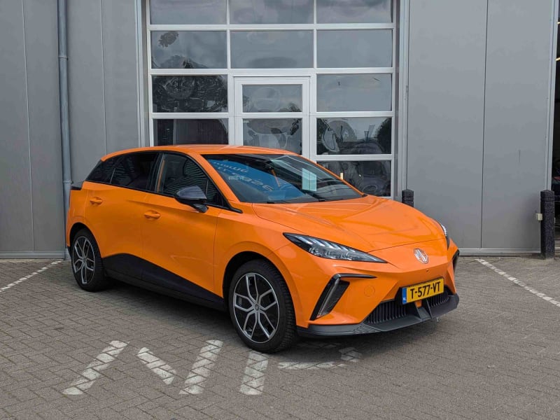 MAIN MG MG4 Electric Luxury Long Range (5d) 150kW 64kWh ev luxury long range 150kW aut Occasion