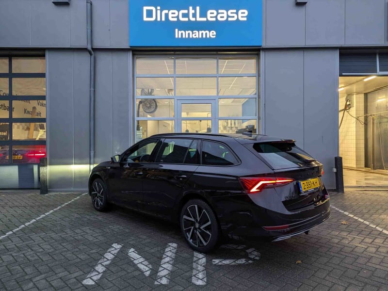 OTHER Škoda Octavia Combi Sportline Business  1.4tsi phev sportline business 150kW dsg-6 aut  Occasion 2