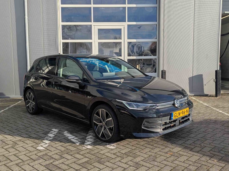 MAIN Volkswagen Golf Oranje Edition 1.5tsi oranje edition 85kW  Occasion