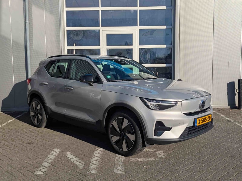 MAIN Volvo XC40 Recharge 175kW Single Motor Essential (5d) 175kW 69kWh ev essential 175kW geartronic aut Occasion