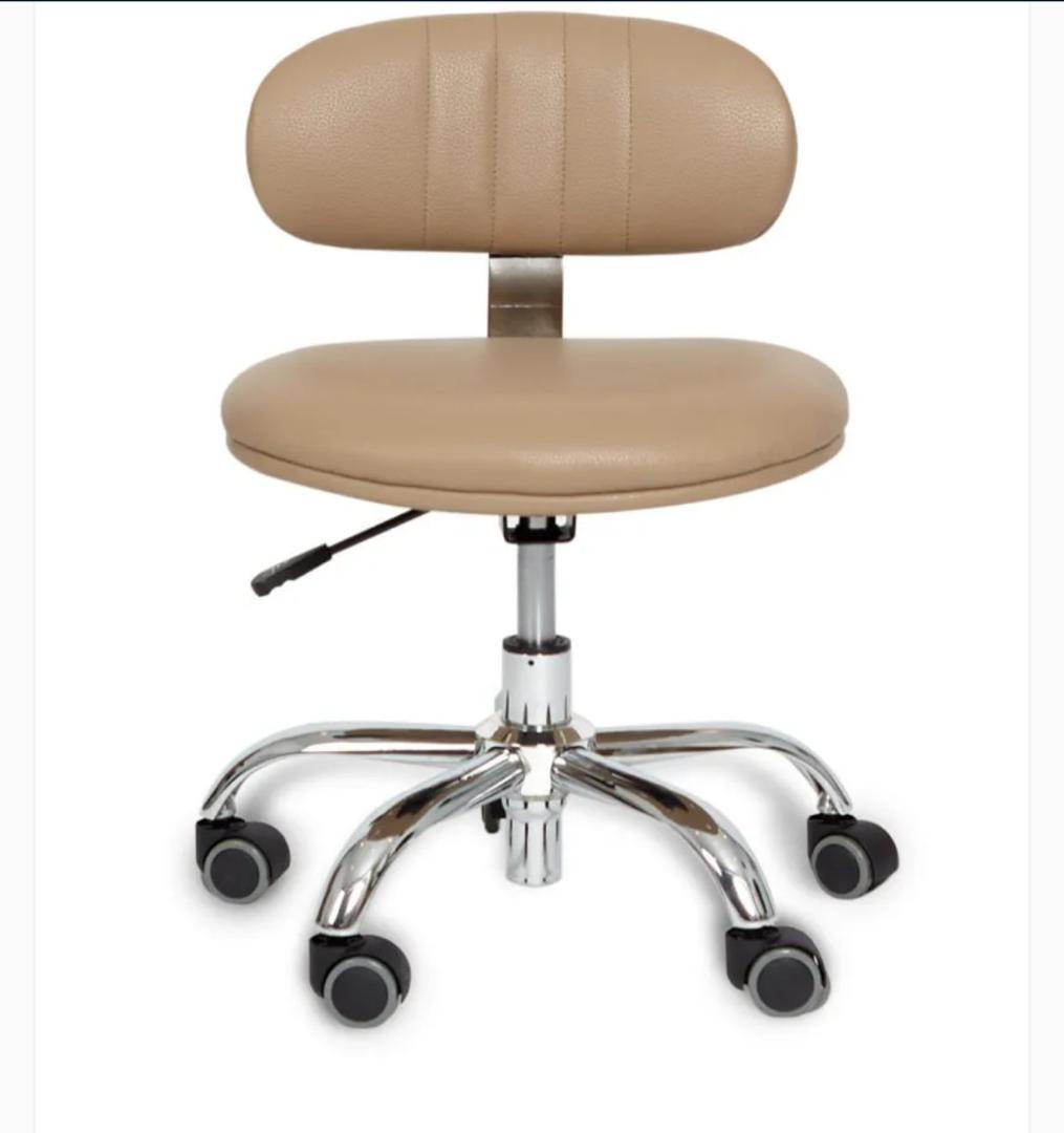 Adjustable professional beauty couch with technical stool