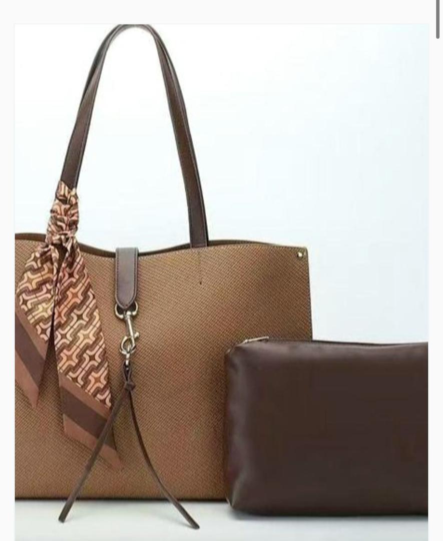 Tote bag