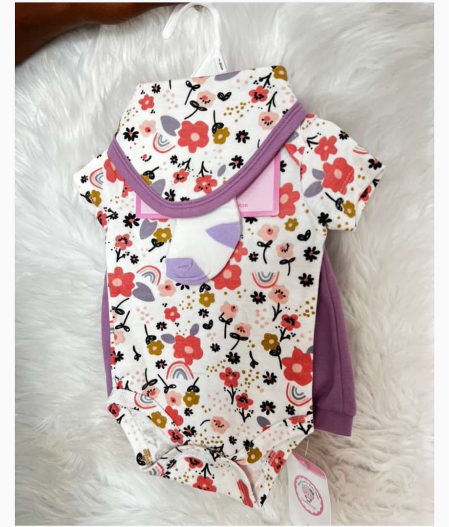 Baby essentials set one pair
