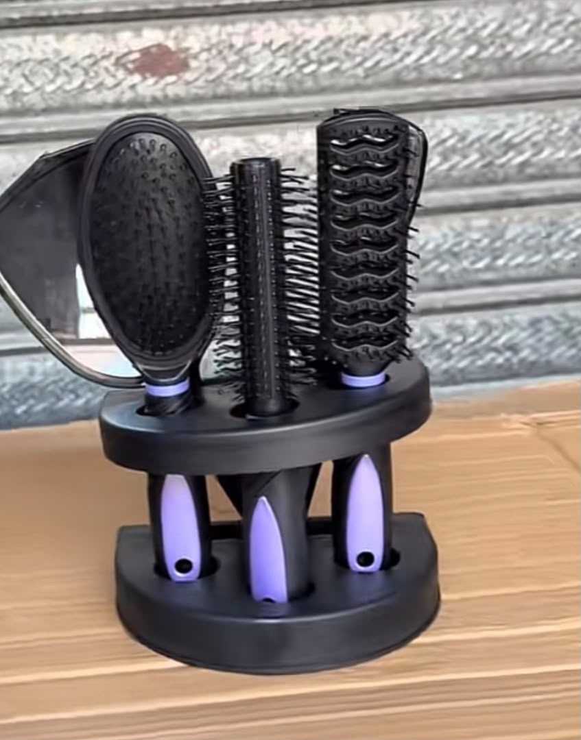 Wig brush set