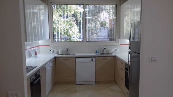 Spacious Renovated 1BR with Separate Entrance in Ramat Eshkol