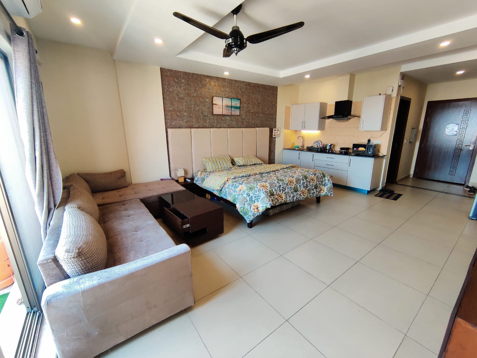 Studio Murree View 6Th floor KPH-SHM617 photo 2 in Islamabad, Pakistan